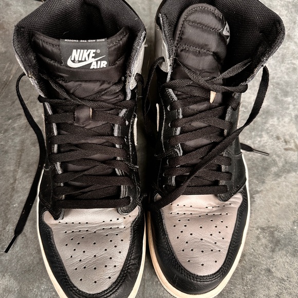jordan 1 retro high black white light smoke grey